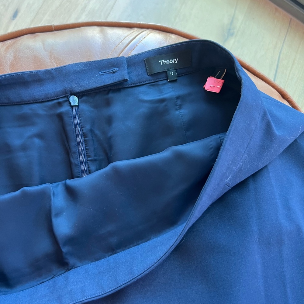 Work clothes - Picture 7 of 8